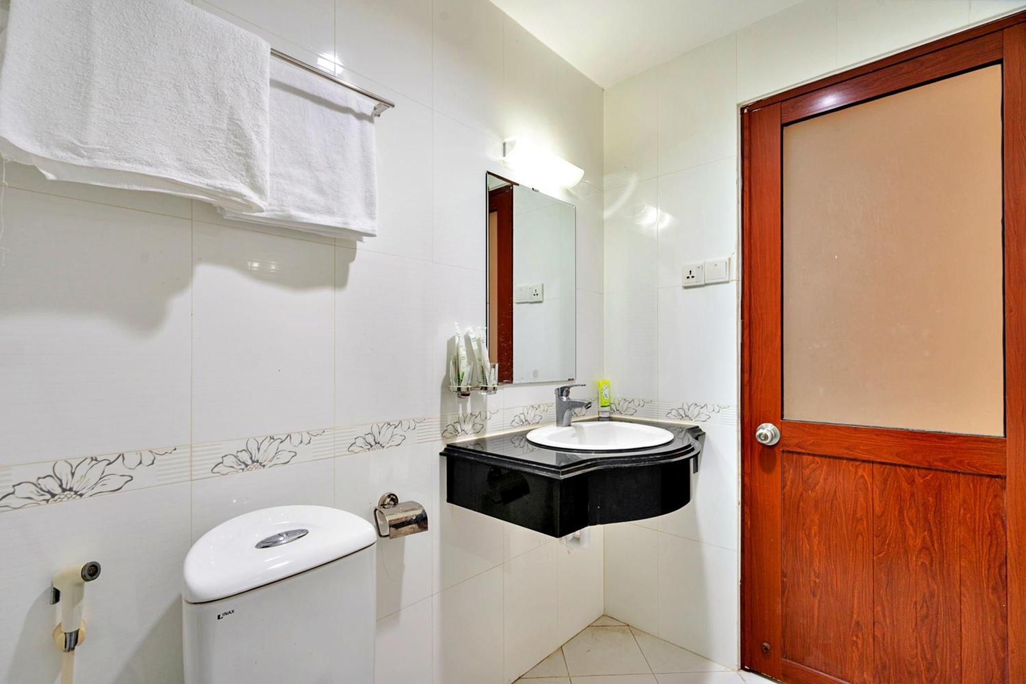 Hanz Premium Friday Hotel Saigon Cidade de Ho Chi Minh Quarto foto